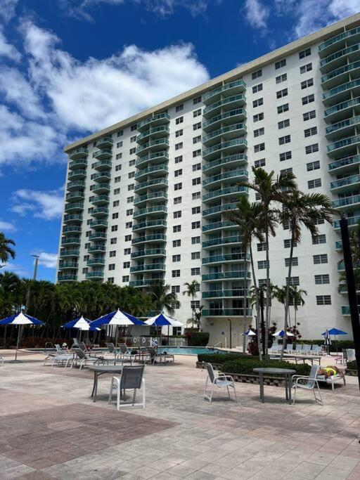 Sunny Isles Beach Spacious Apartment Kültér fotó