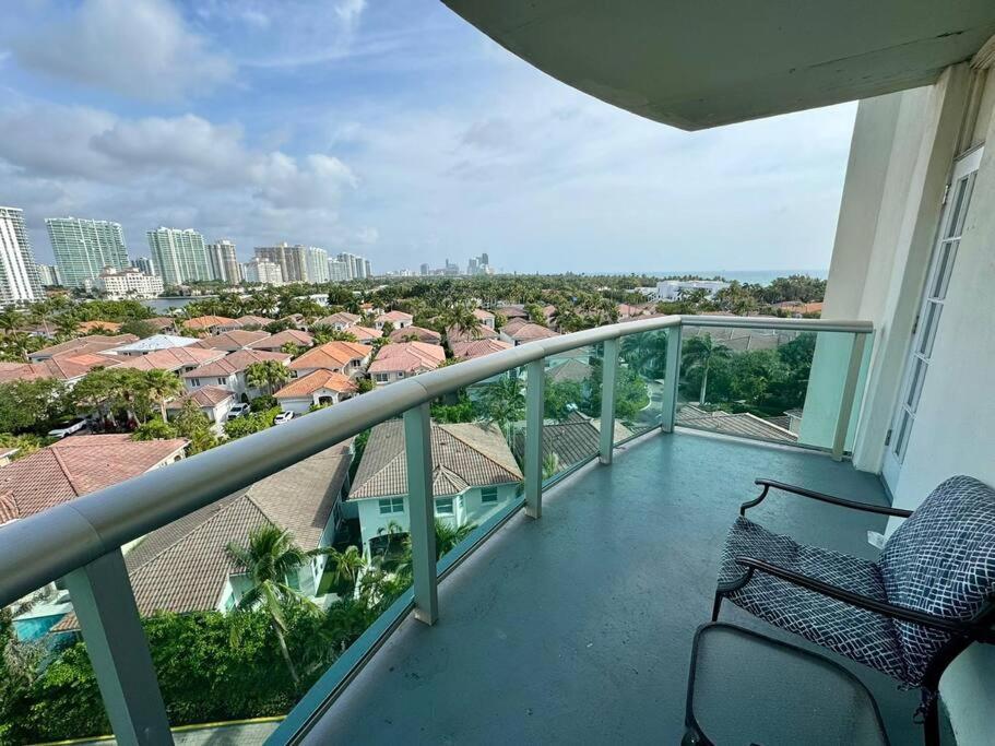Sunny Isles Beach Spacious Apartment Kültér fotó